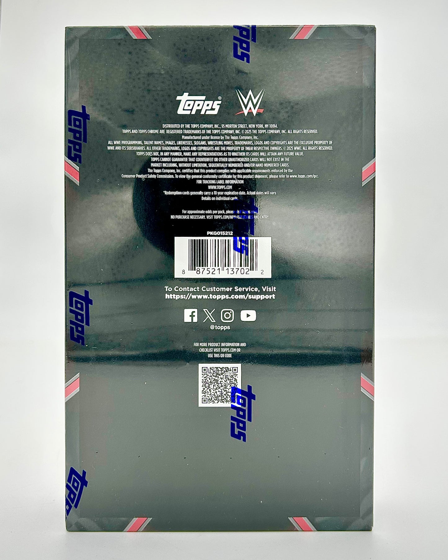 2025 Topps Chrome WWE Hobby Box
