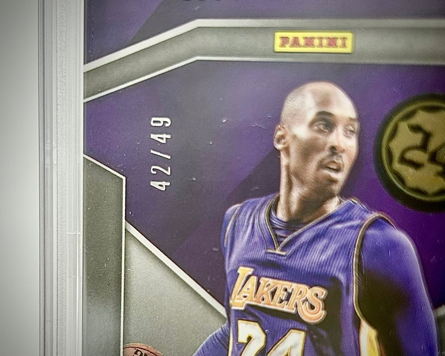 2018-19 Panini Spectra Illustrious Legends Signature /49: #IL-KBR Kobe Bryant (PSA 8)