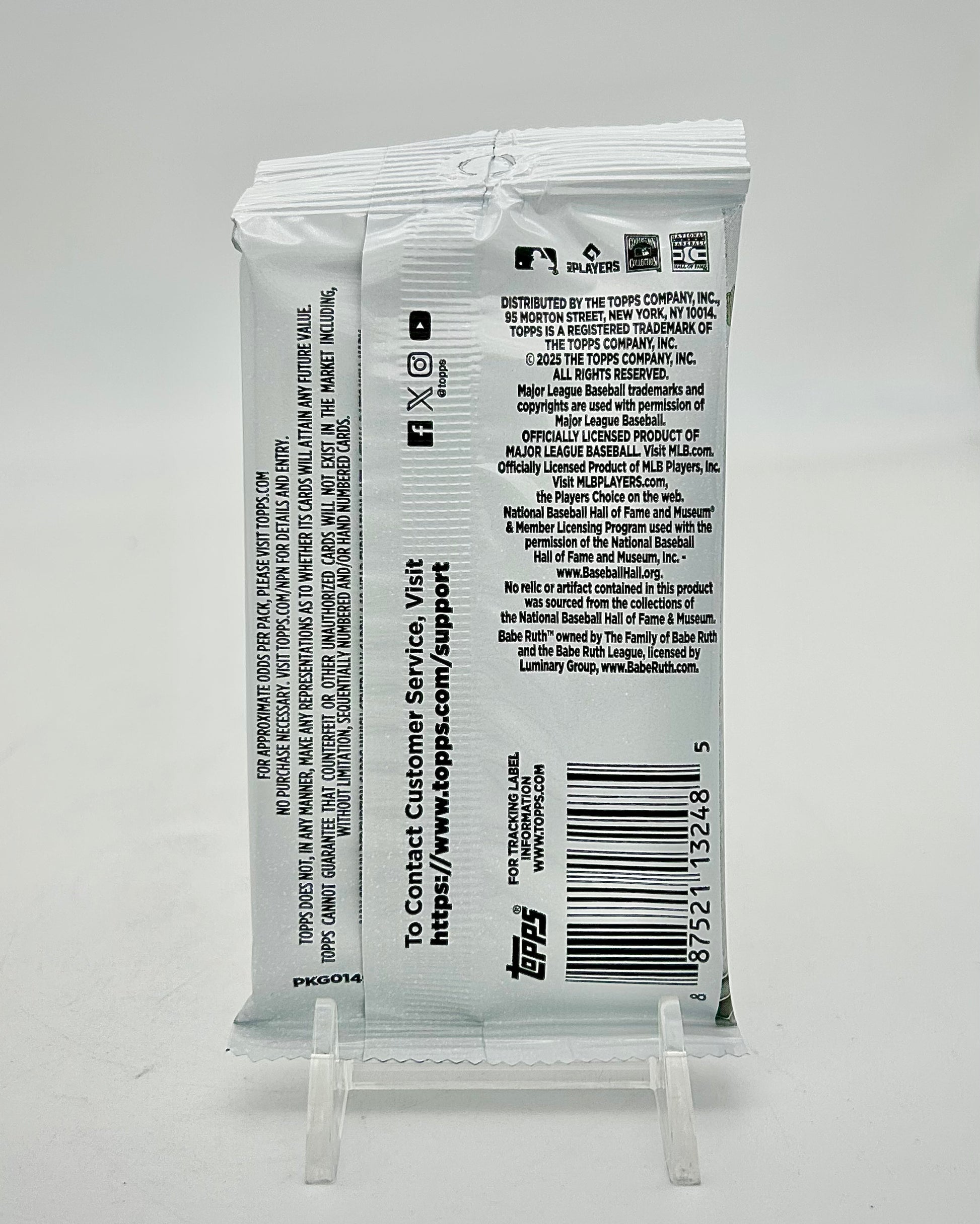 2025 Topps Series 1 Baseball Retail Pack