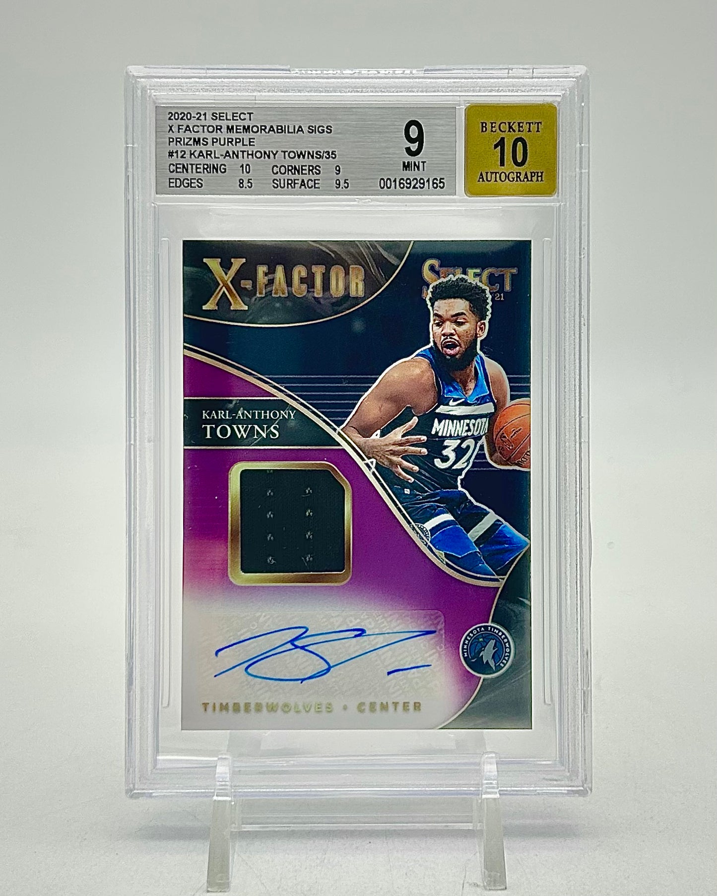 2020-21 Panini Select X-Factor Memorabilia Signatures Purple /35: #XF-KAT Karl-Anthony Towns (BGS 9 / Auto 10)