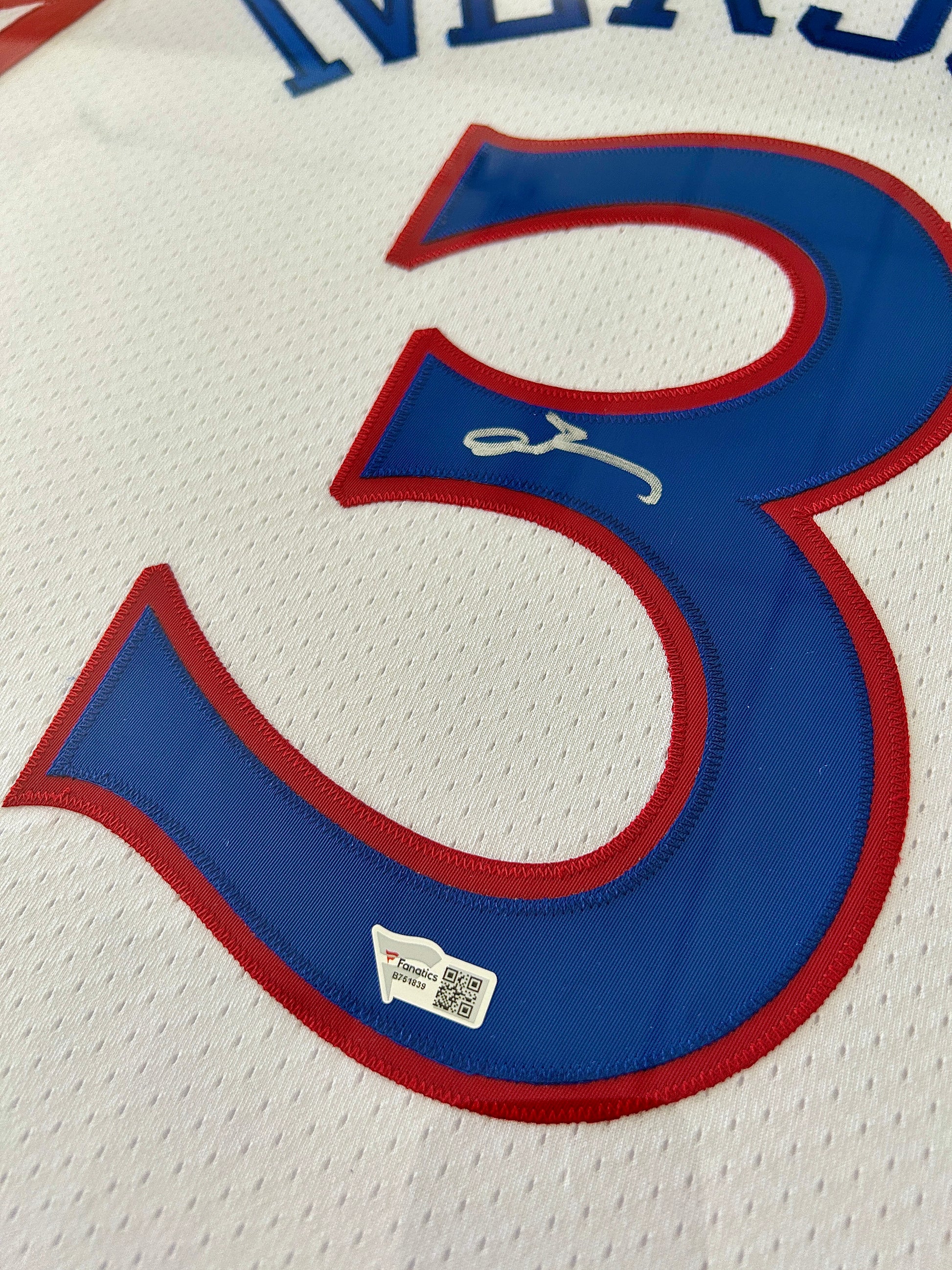 Allen Iverson Signed Jersey