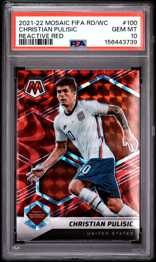 2021-22 Panini Mosaic FIFA Road to World Cup Reactive Red #100 Christian Pulisic PSA 10